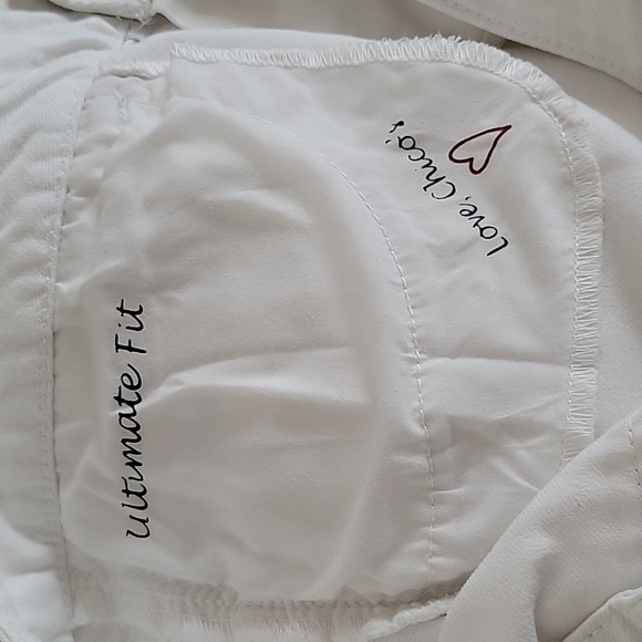 Chico's Ultimate Fit Platinum Denim Capri 1 - Picture 2 of 9